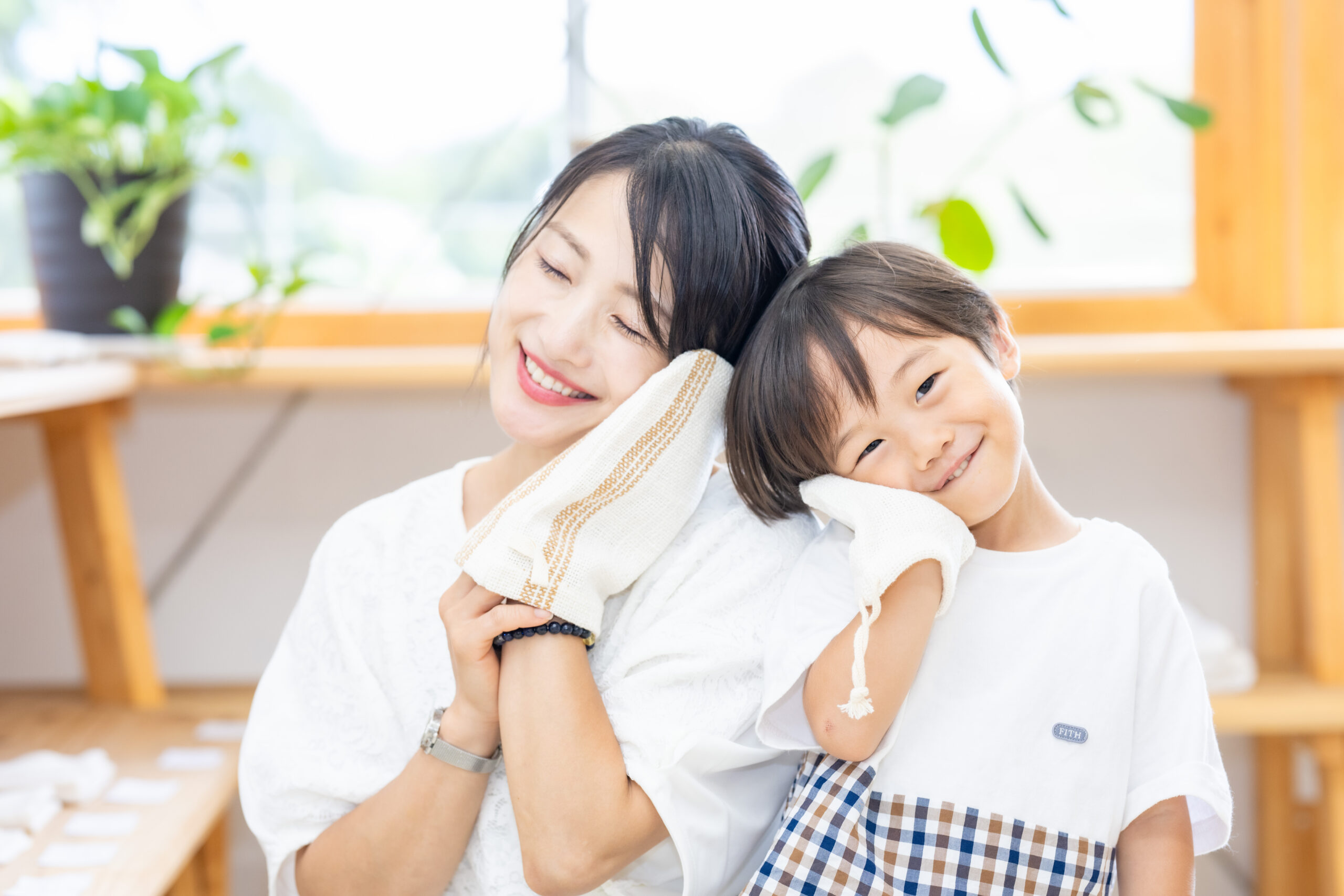 布良体験をする親子の画像